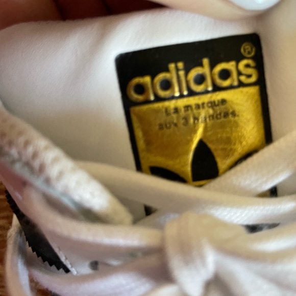 COPY - BRAND NEW WHITE ADIDAS - US WOMENS 8 - Picture 5 of 8